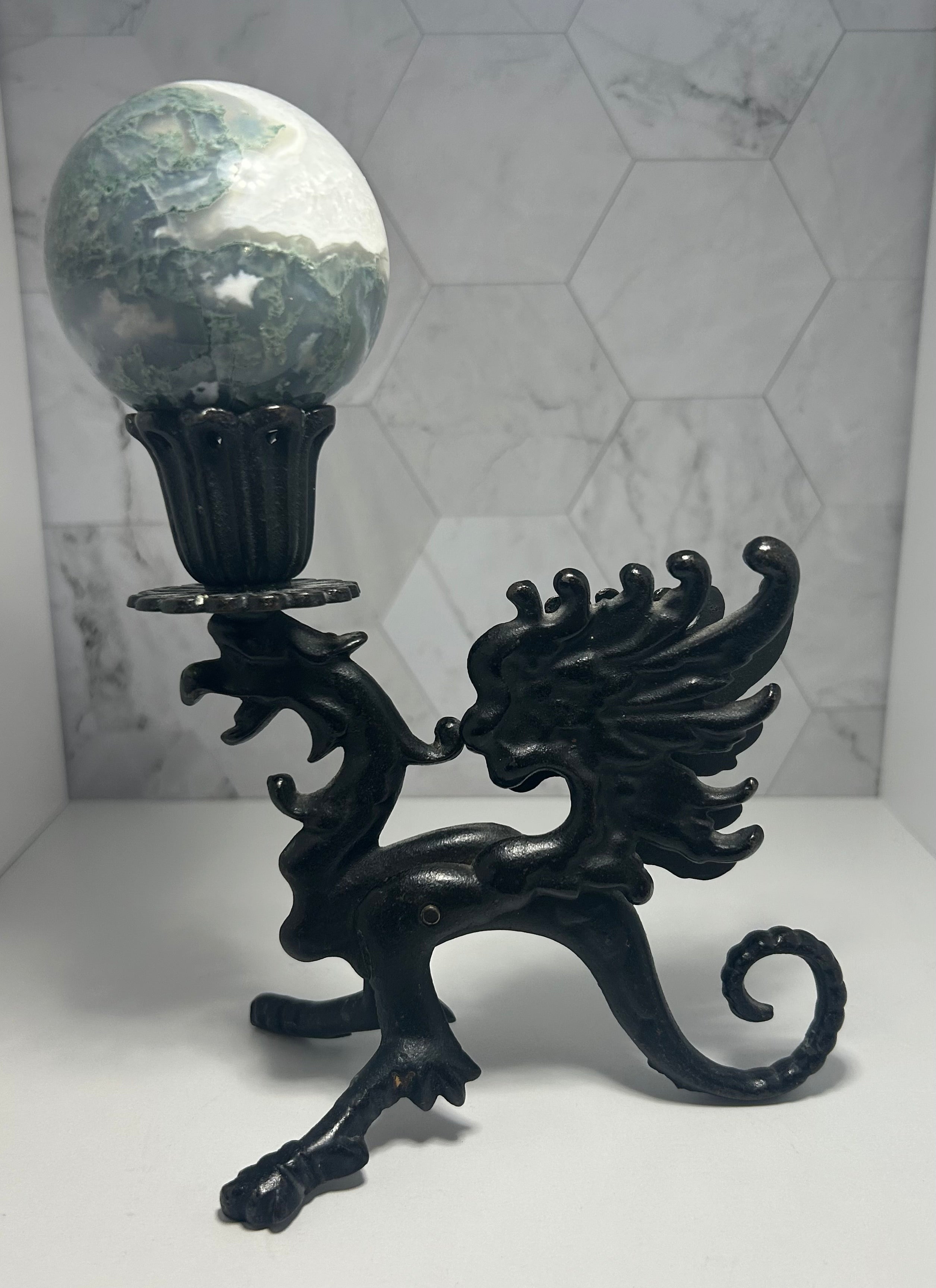 Dragon Sphere Holder