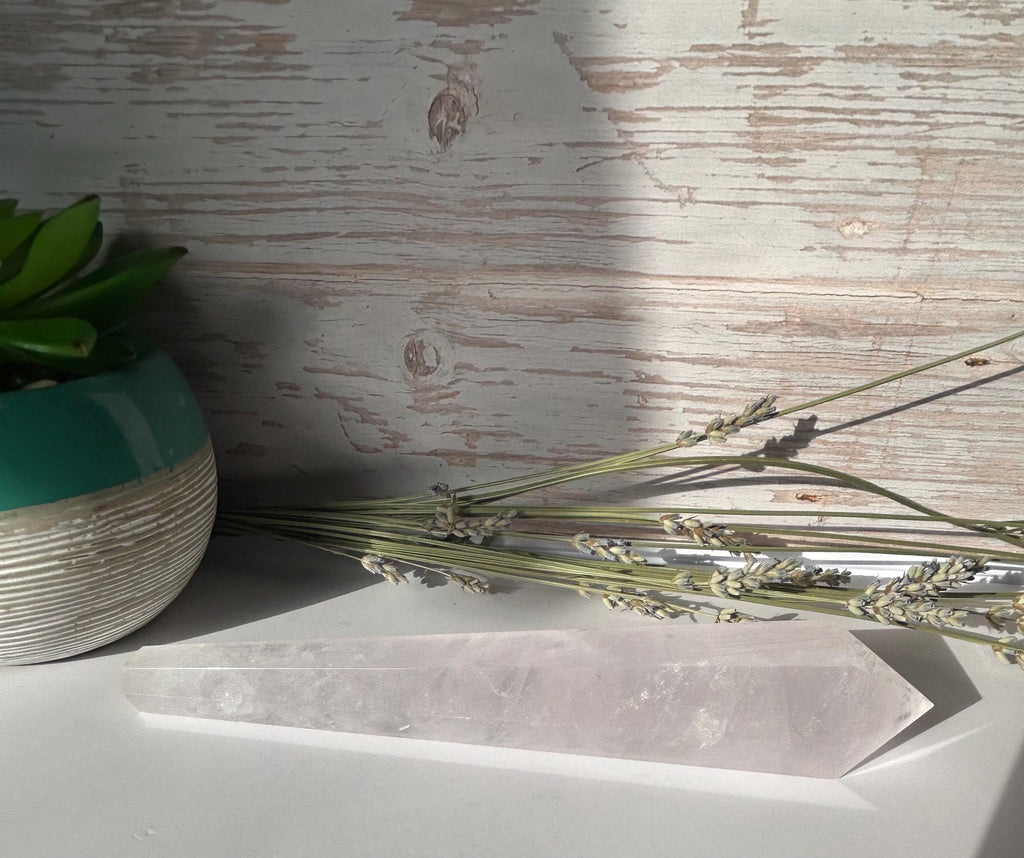 Lavender Quartz Wand