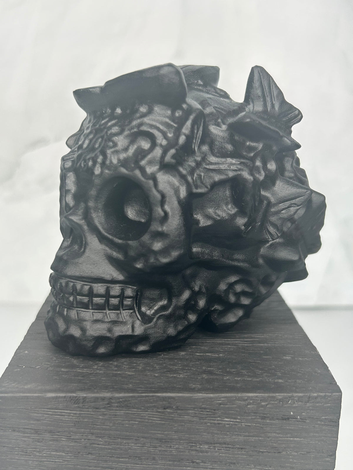 Obsidian Day of the Dead Skull