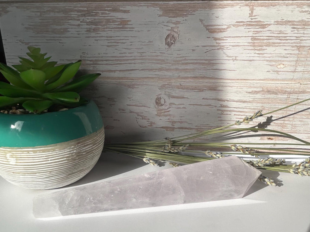 Lavender Quartz Wand